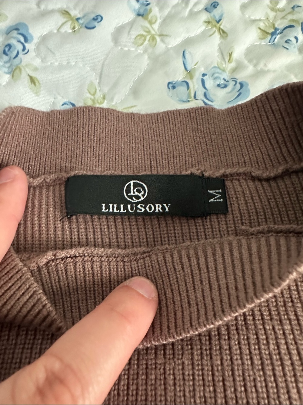 Cozy Taupe Knit Lounge Set with Multicolor Stripes - Picture 5 of 5